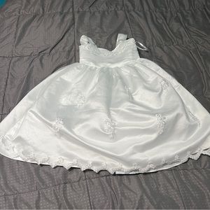 Muneca white dress communion flower girl size 5